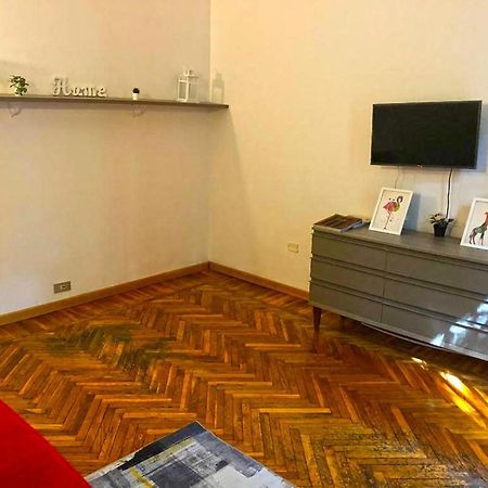 Castel Morrone Apartment Mediolan Zewnętrze zdjęcie